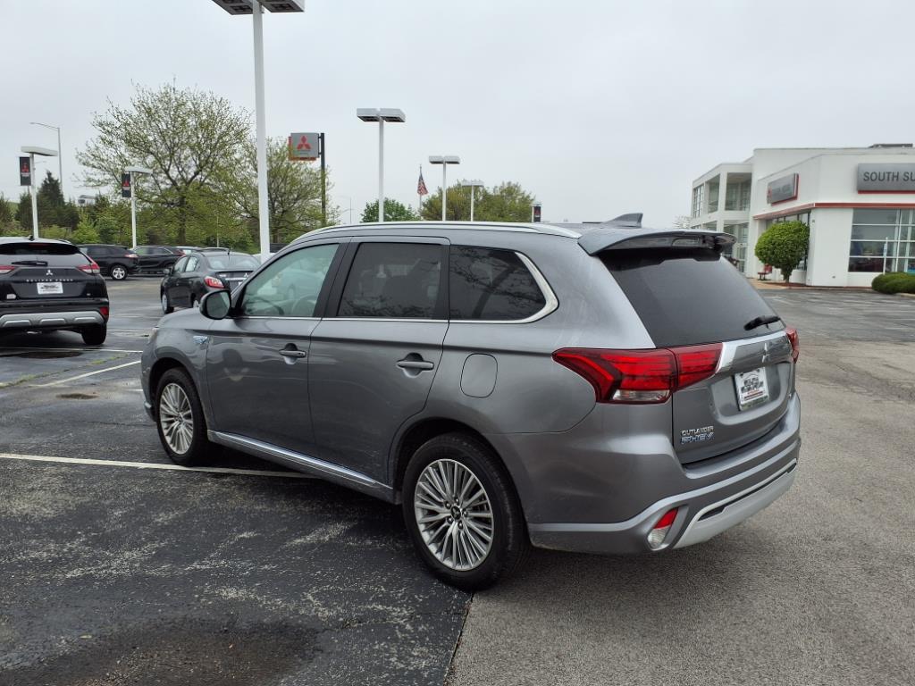 2022 Mitsubishi Outlander PHEV SEL photo 2