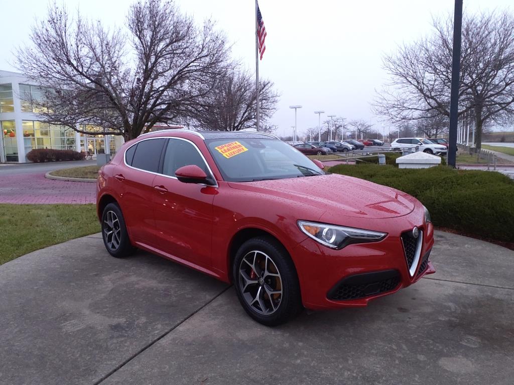 2021 Alfa Romeo Stelvio Ti photo 3