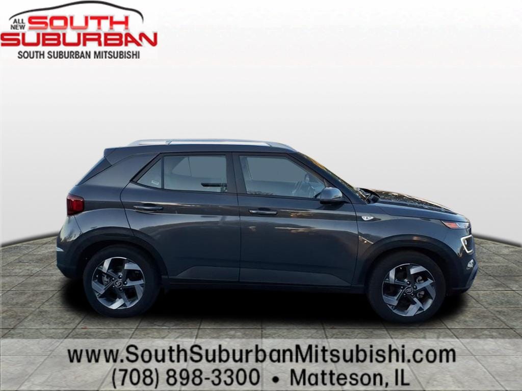 Used 2024 Hyundai Venue SEL SUV