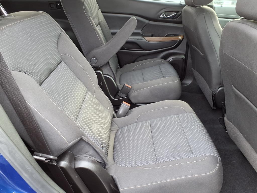 2023 GMC Acadia SLE - Photo 18