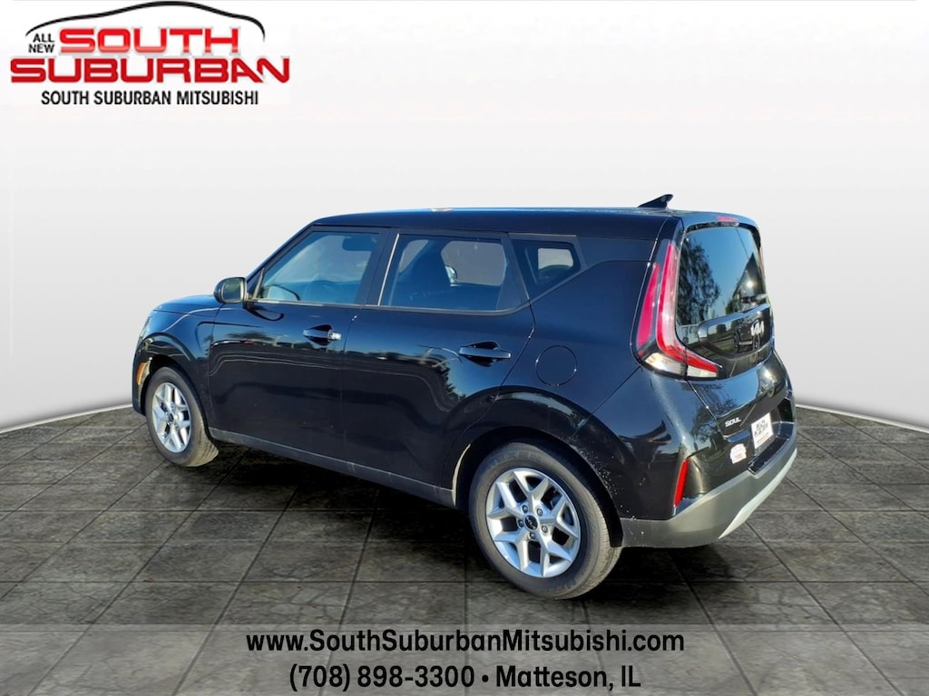 Used 2025 Kia Soul LX Hatchback