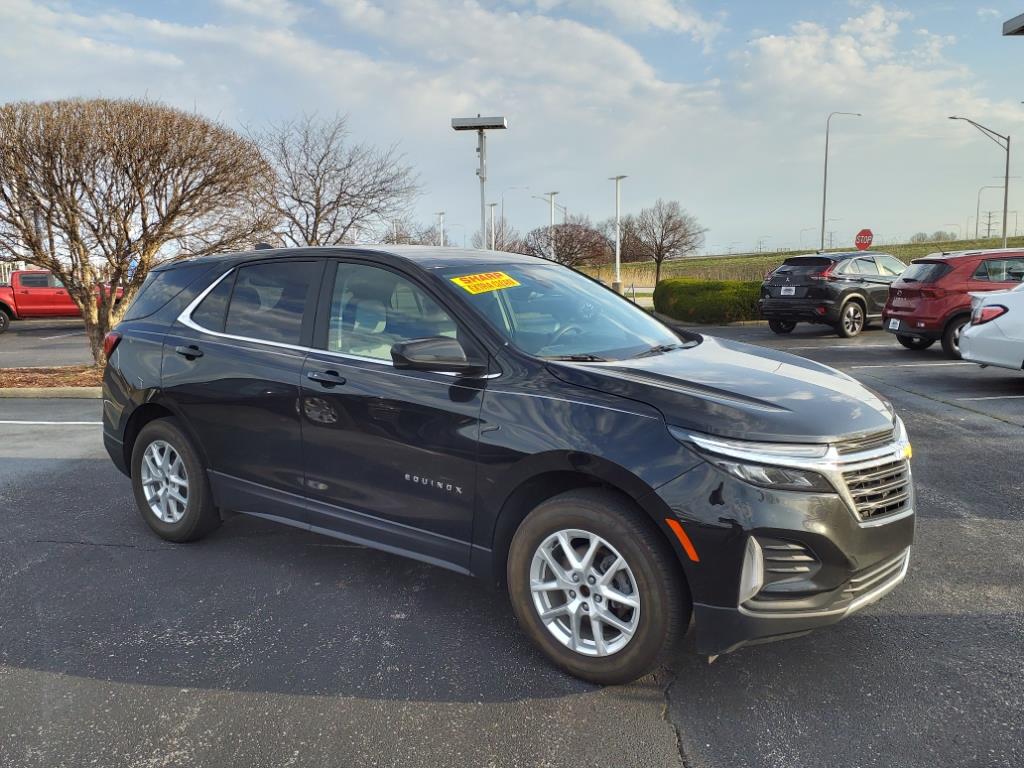 2023 Chevrolet Equinox photo 3