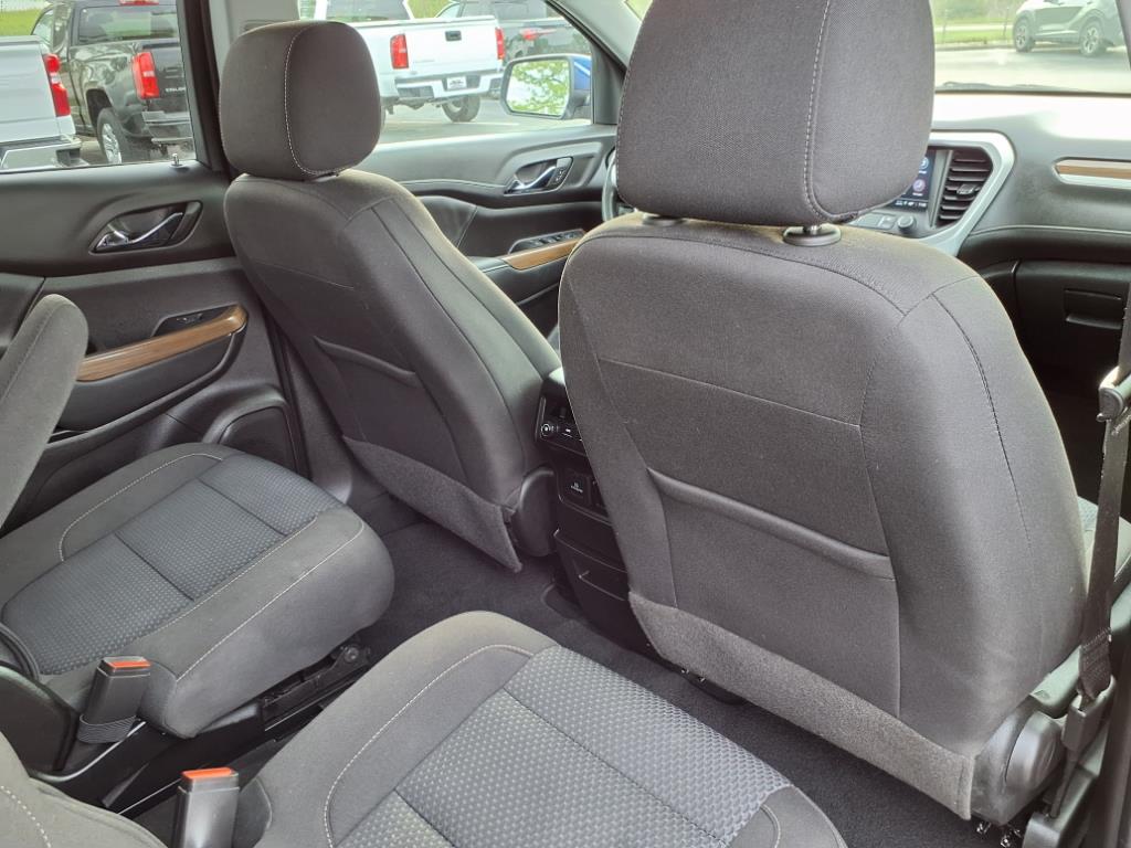 2023 GMC Acadia SLE - Photo 17
