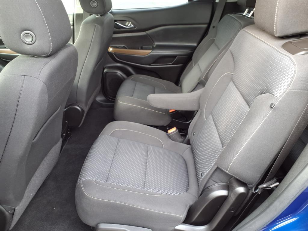 2023 GMC Acadia SLE - Photo 14