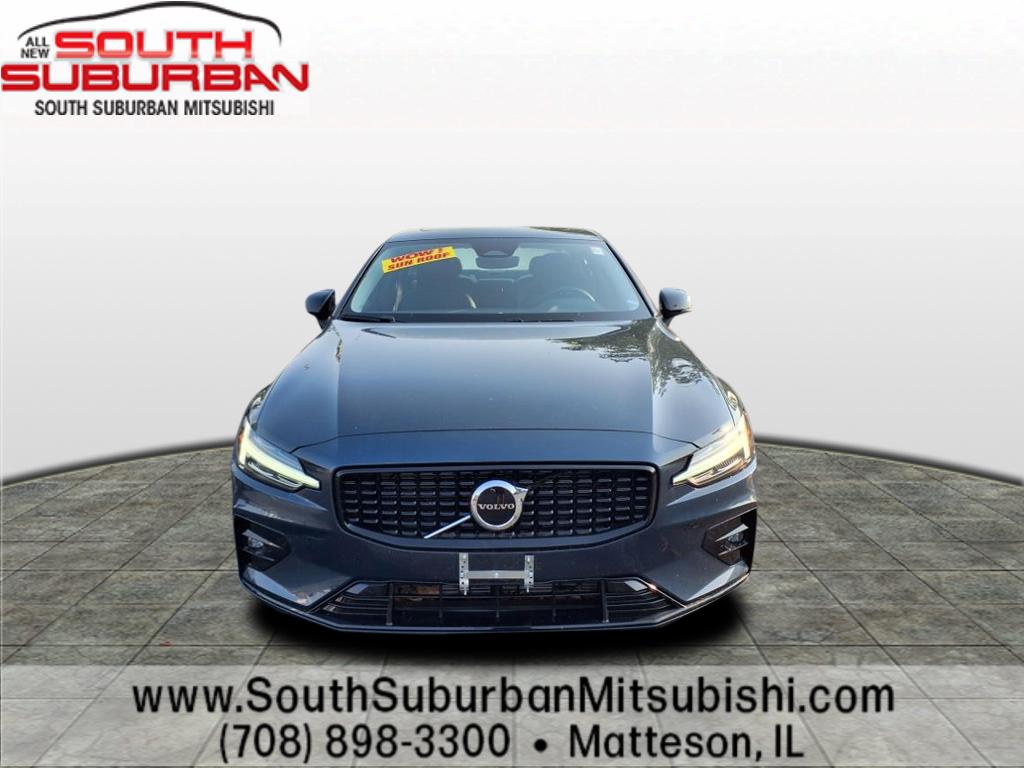2024 Volvo S60 B5 Core photo 2