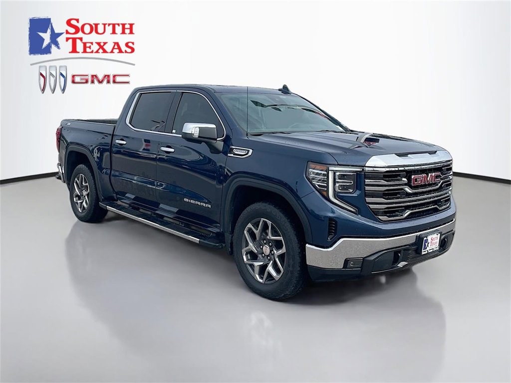 2023 GMC Sierra 1500 SLT's photo