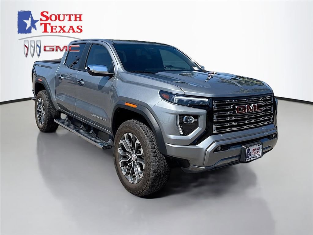2025 GMC Canyon 4WD Denali Crew Cab Short Box's photo