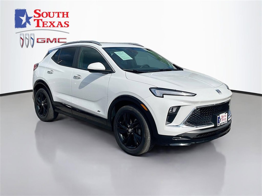 2025 Buick Encore GX Sport Touring's photo