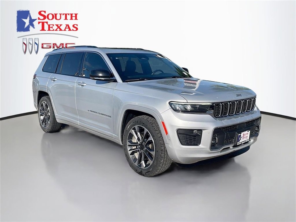 2021 Jeep Grand Cherokee L Overland's photo