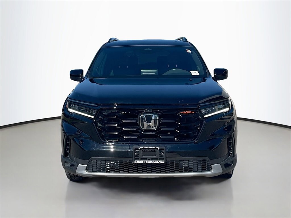 Used 2025 Honda Pilot TrailSport SUV