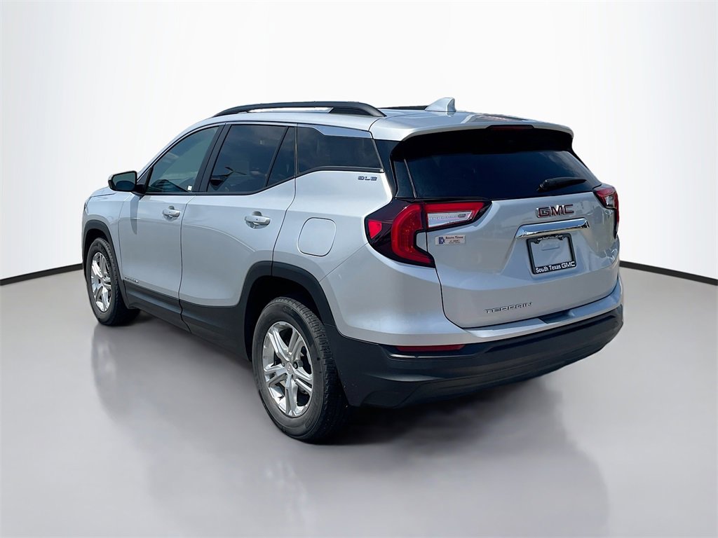 2022 Gmc Terrain SLE photo 3