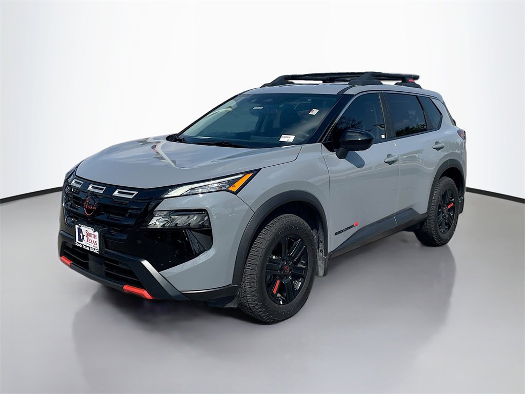 2025 Nissan Rogue photo 2