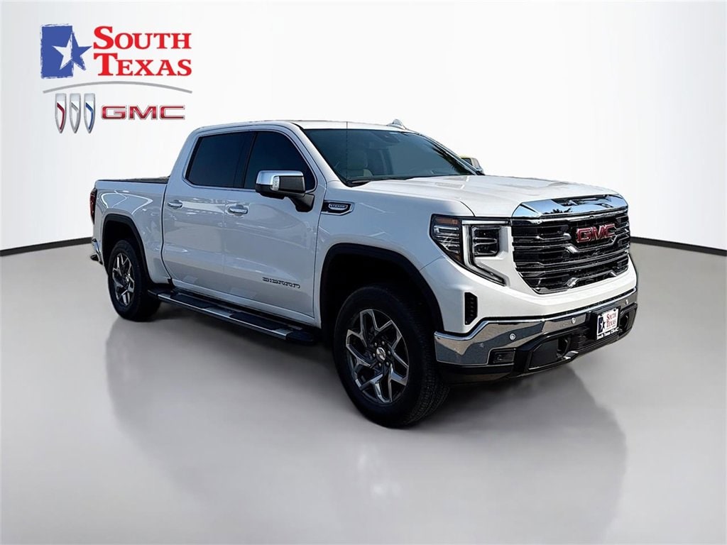 2023 GMC Sierra 1500 SLT's photo