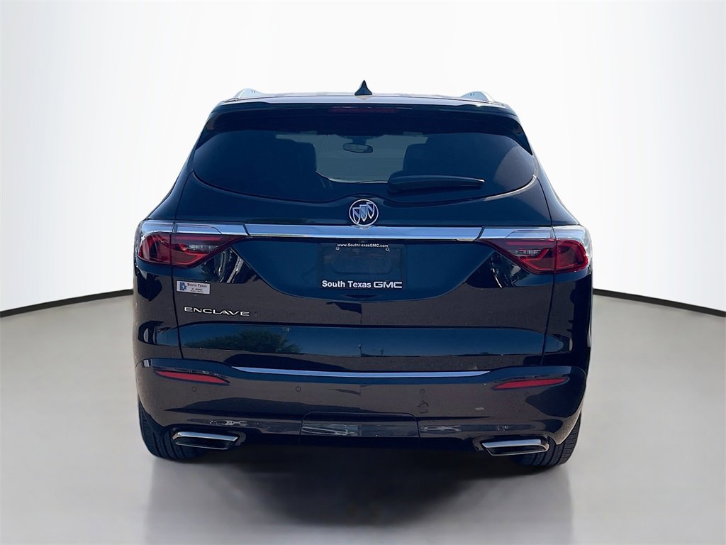 2023 Buick Enclave Essence photo 3