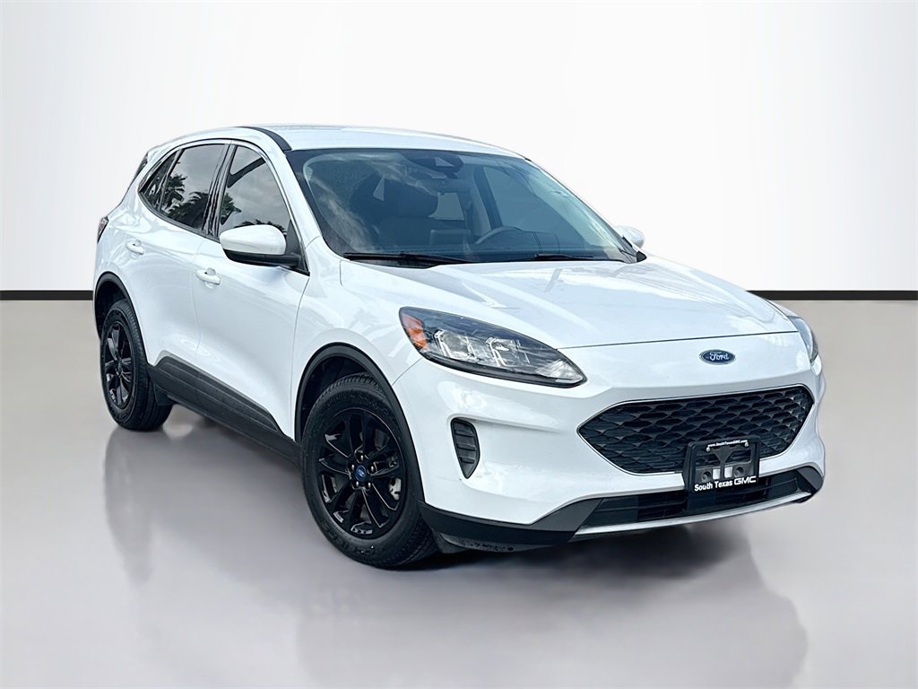 2021 Ford Escape SE photo 3