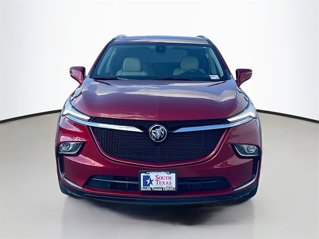 2022 Buick Enclave Essence photo 2