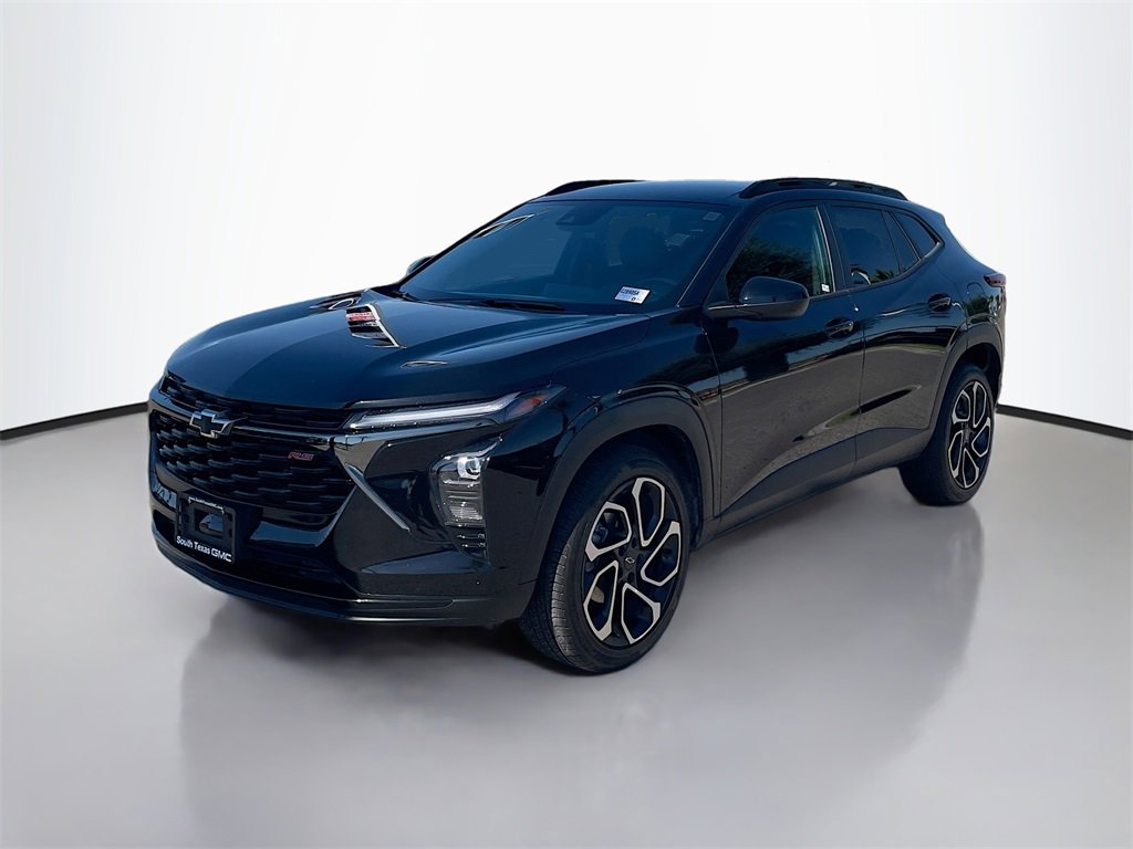 2025 Chevrolet Trax photo 3