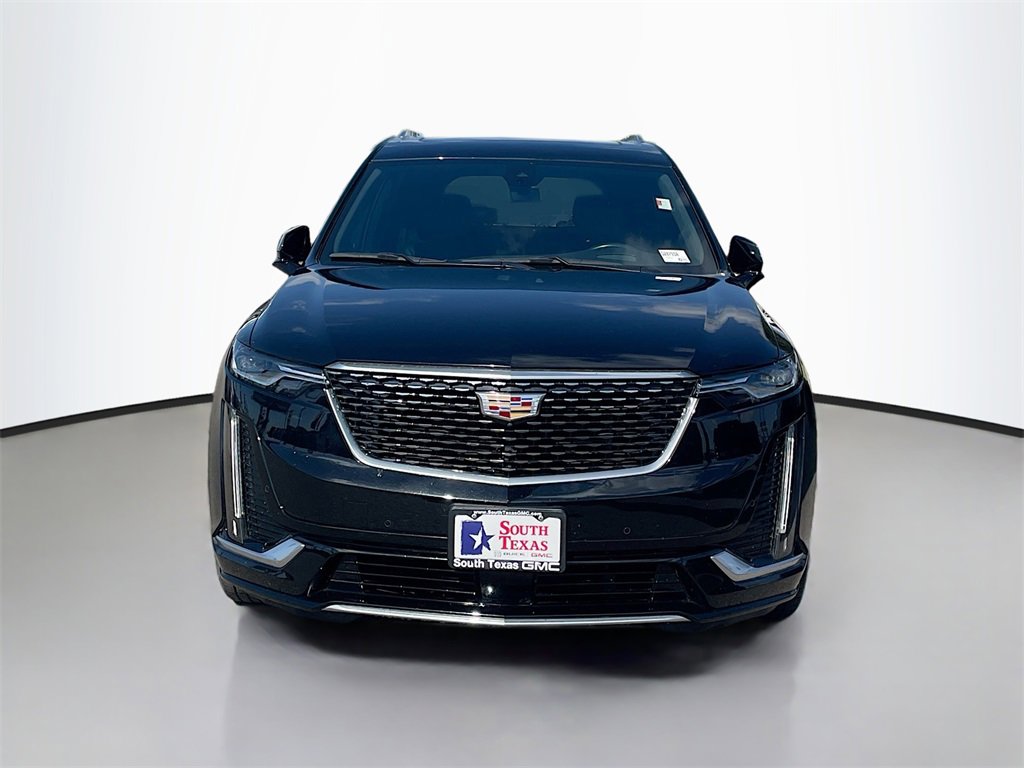 2021 Cadillac XT6 Premium Luxury photo 2