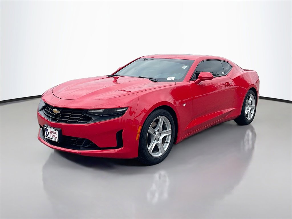 2023 Chevrolet Camaro 1LT photo 4