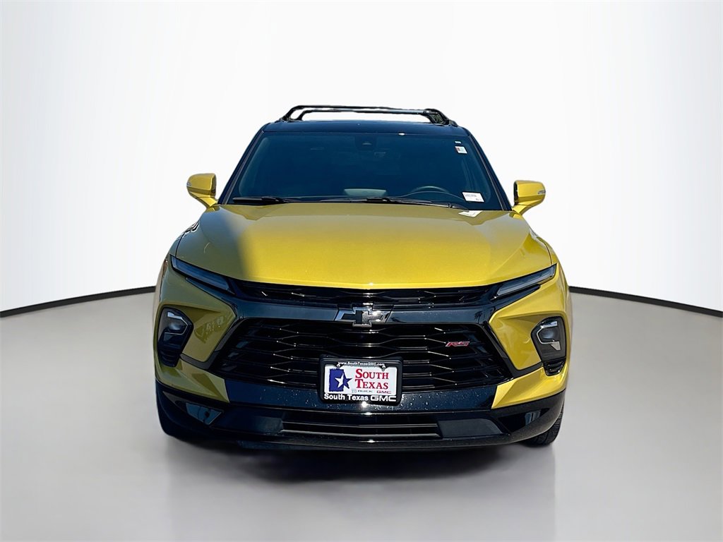 2024 Chevrolet Blazer RS photo 2