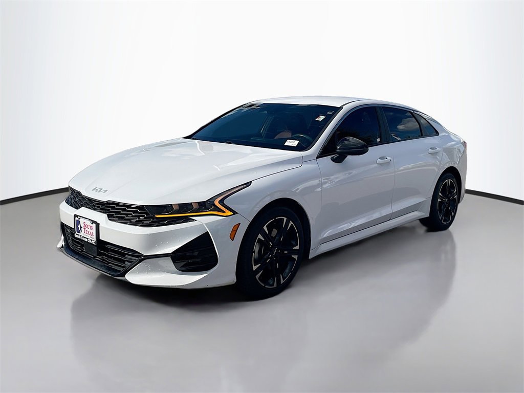 2024 Kia K5 GT-Line photo 3