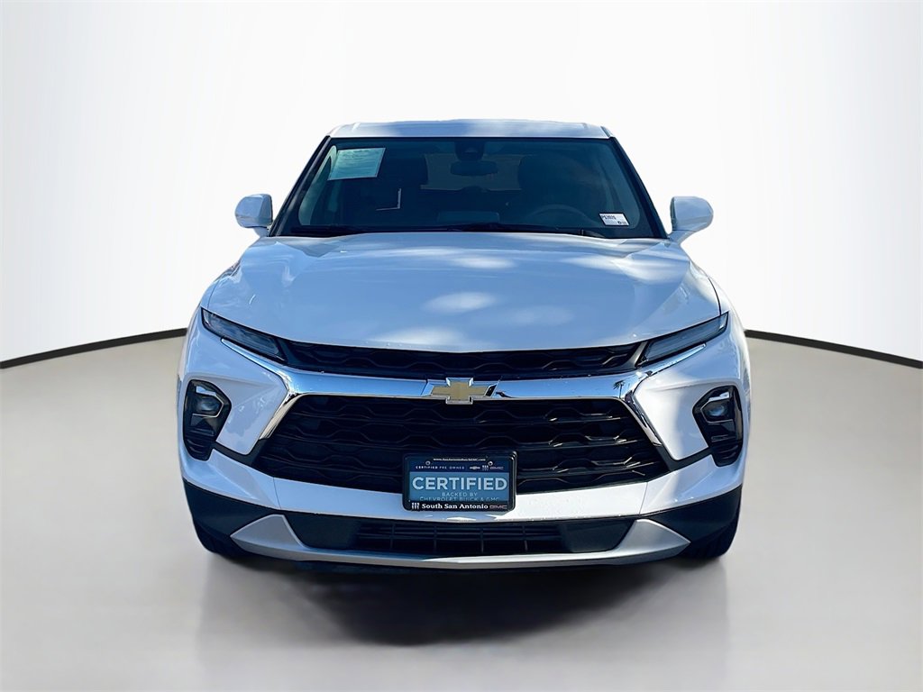 2023 Chevrolet Blazer 2LT photo 2