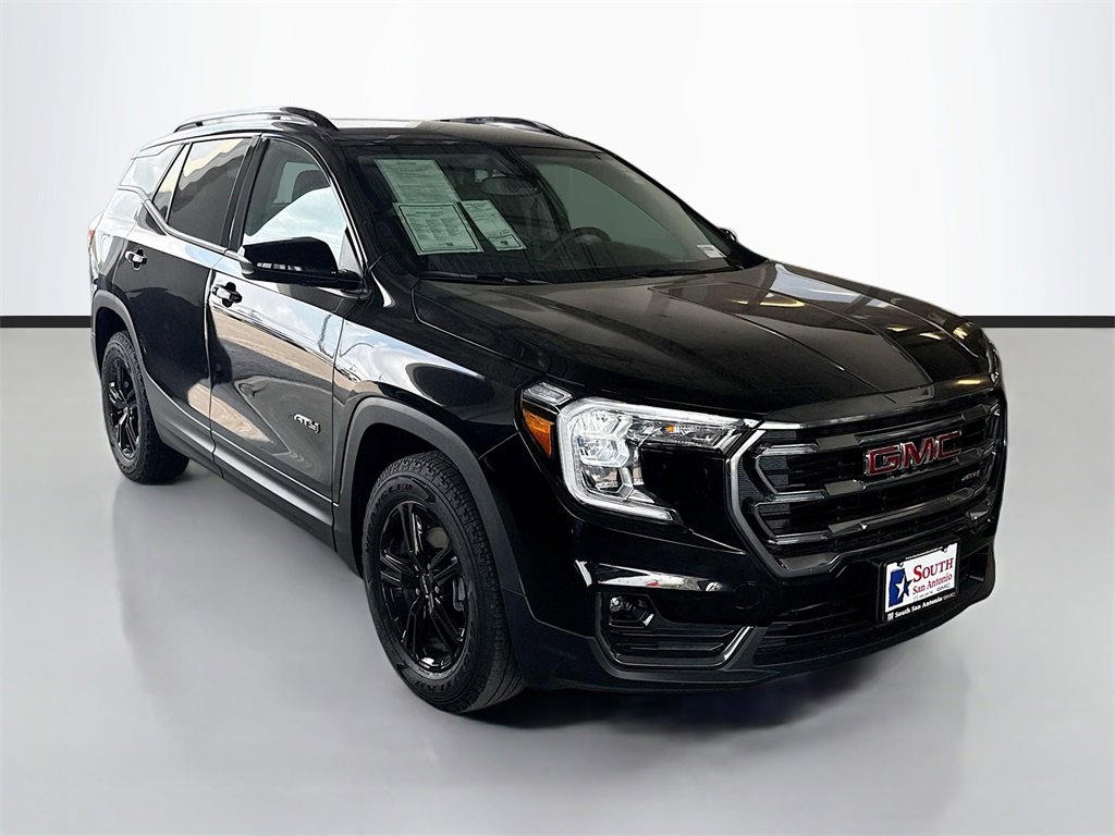 2024 Gmc Terrain AT4 photo 3