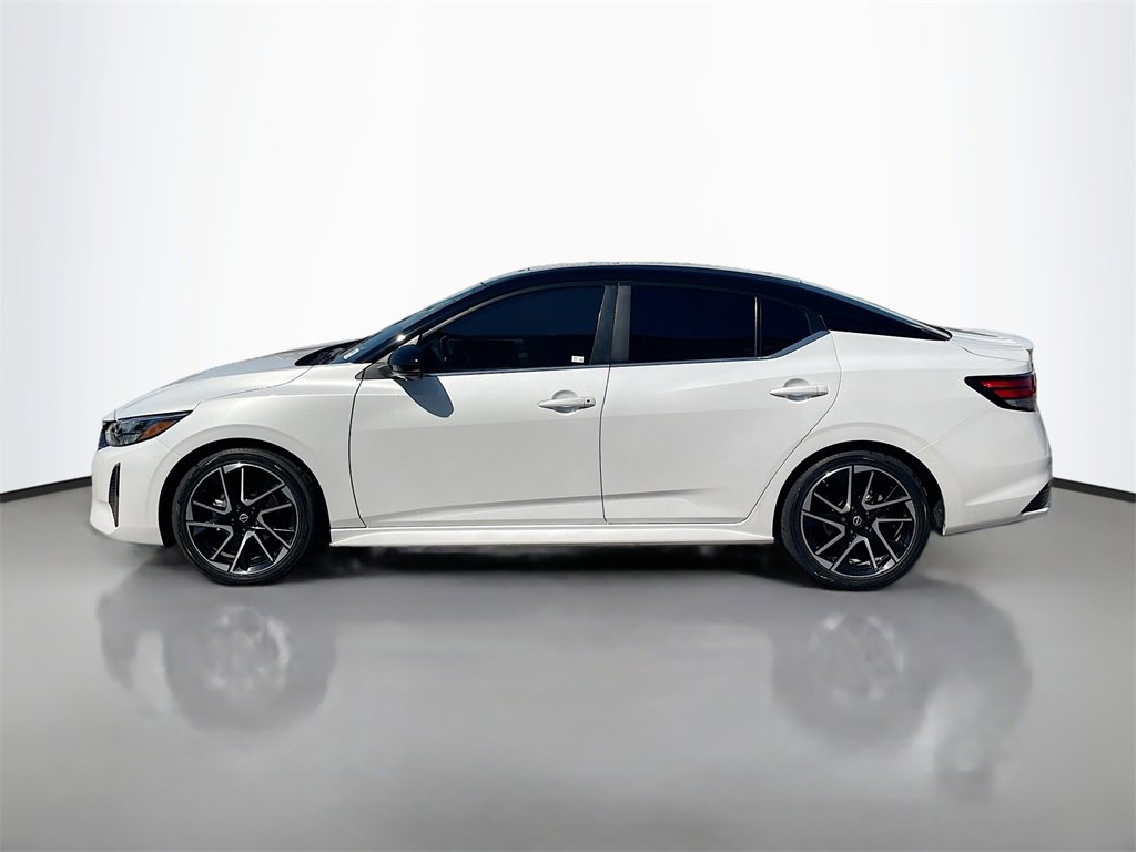 2024 Nissan Sentra SR photo 4