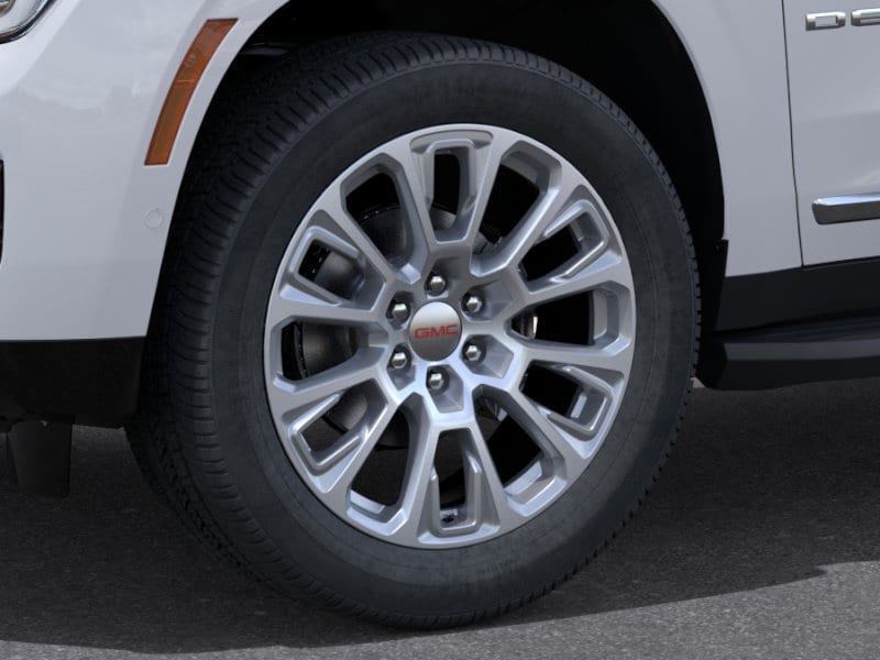 2026 GMC Yukon XL Denali - Photo 9