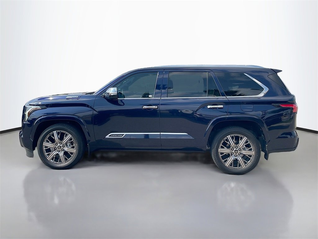 2024 Toyota Sequoia SR5 photo 2
