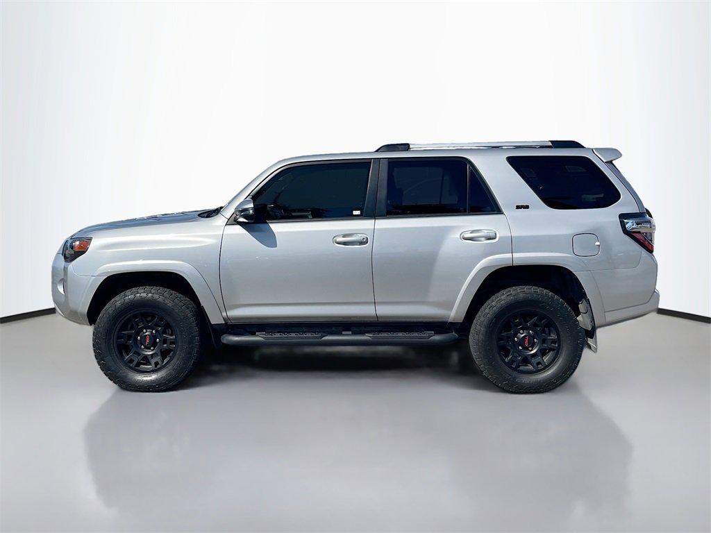 2023 Toyota 4Runner SR5 Premium photo 4