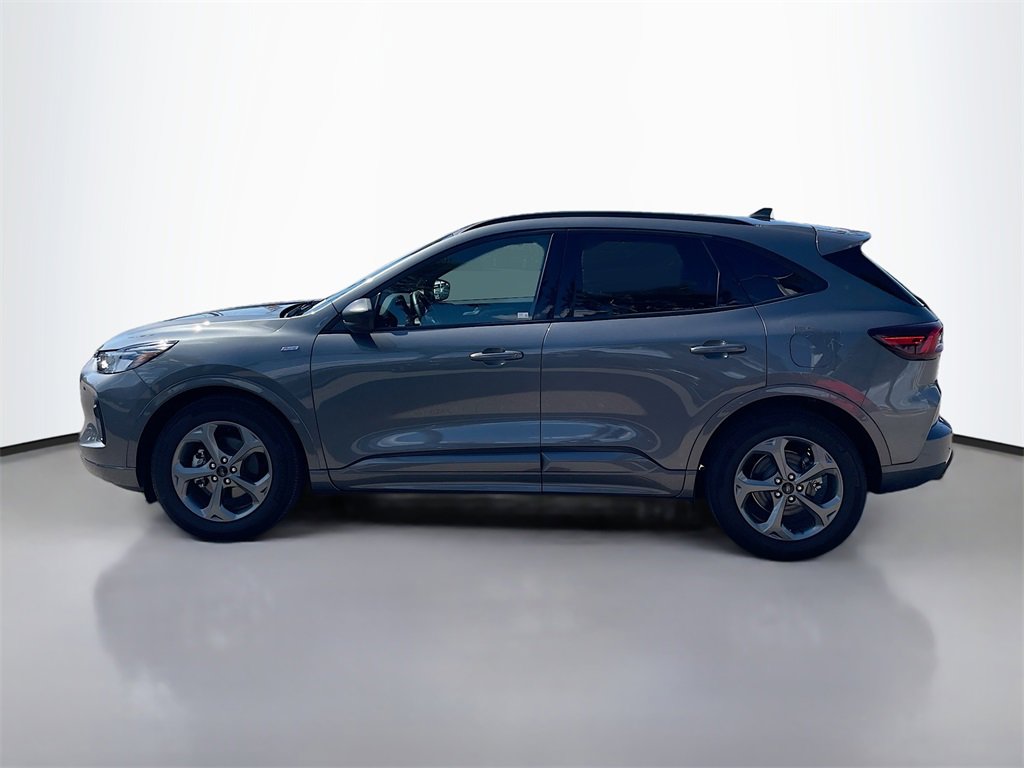 2024 Ford Escape ST-Line photo 4