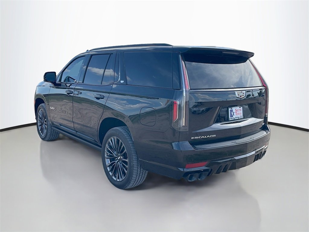 2023 Cadillac Escalade V-Series photo 4