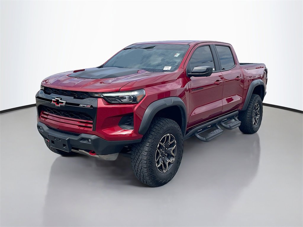 2024 Chevrolet Colorado ZR2 photo 2