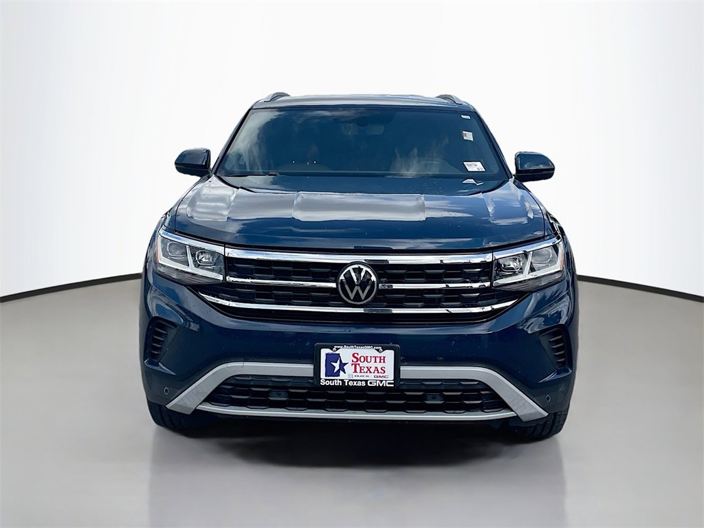 2022 Volkswagen Atlas Cross Sport SE Technology photo 2