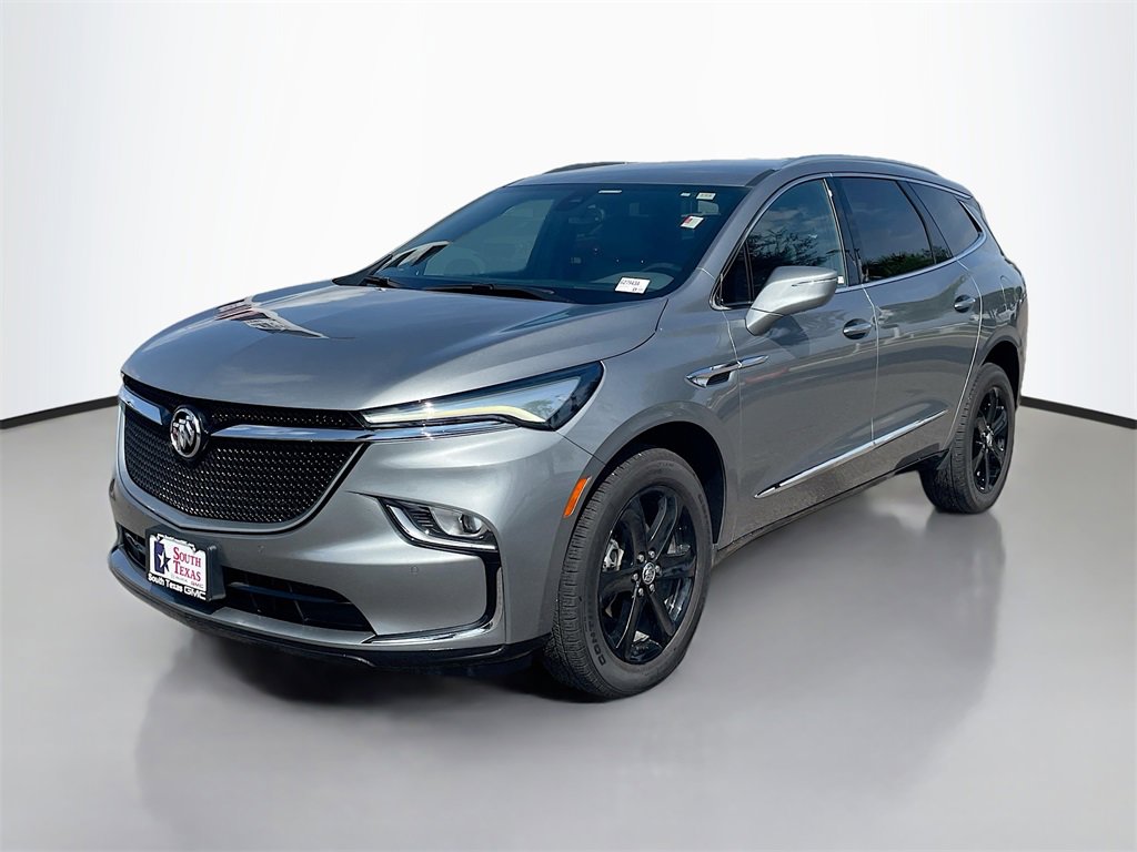 2023 Buick Enclave Essence photo 3