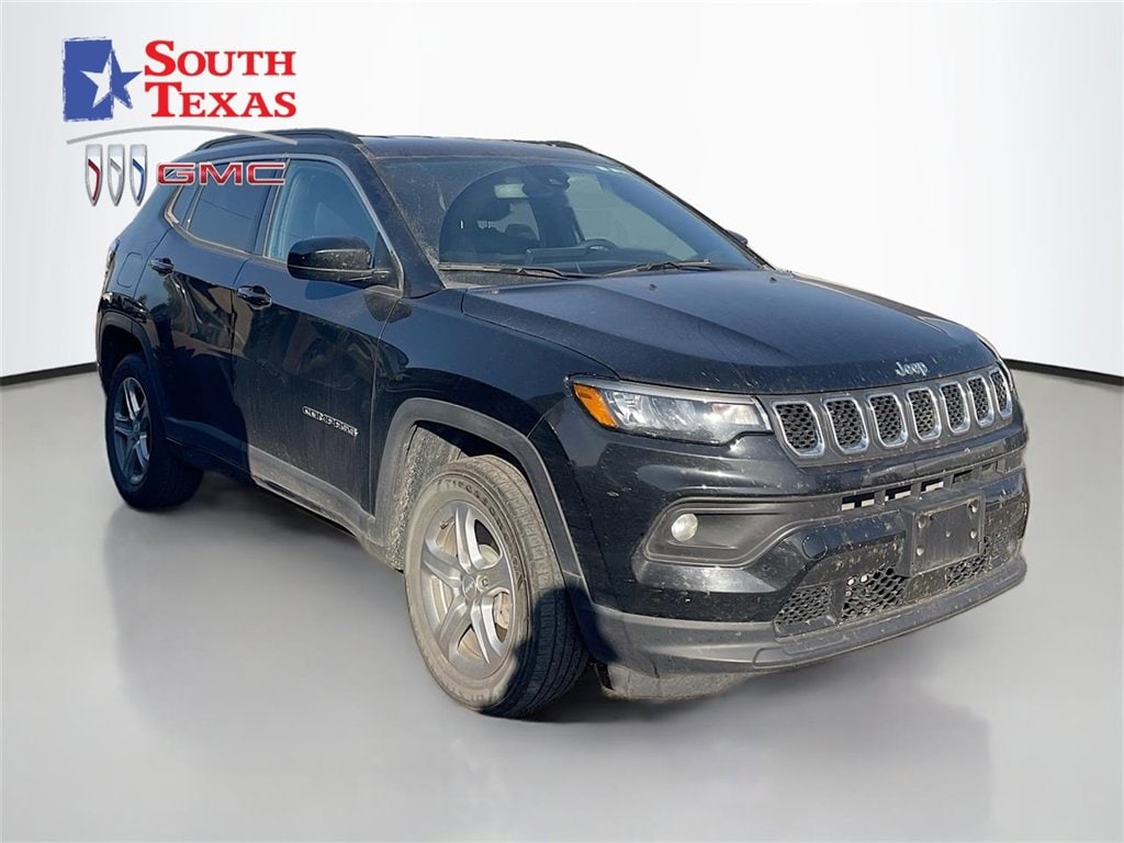 2024 Jeep Compass Latitude's photo