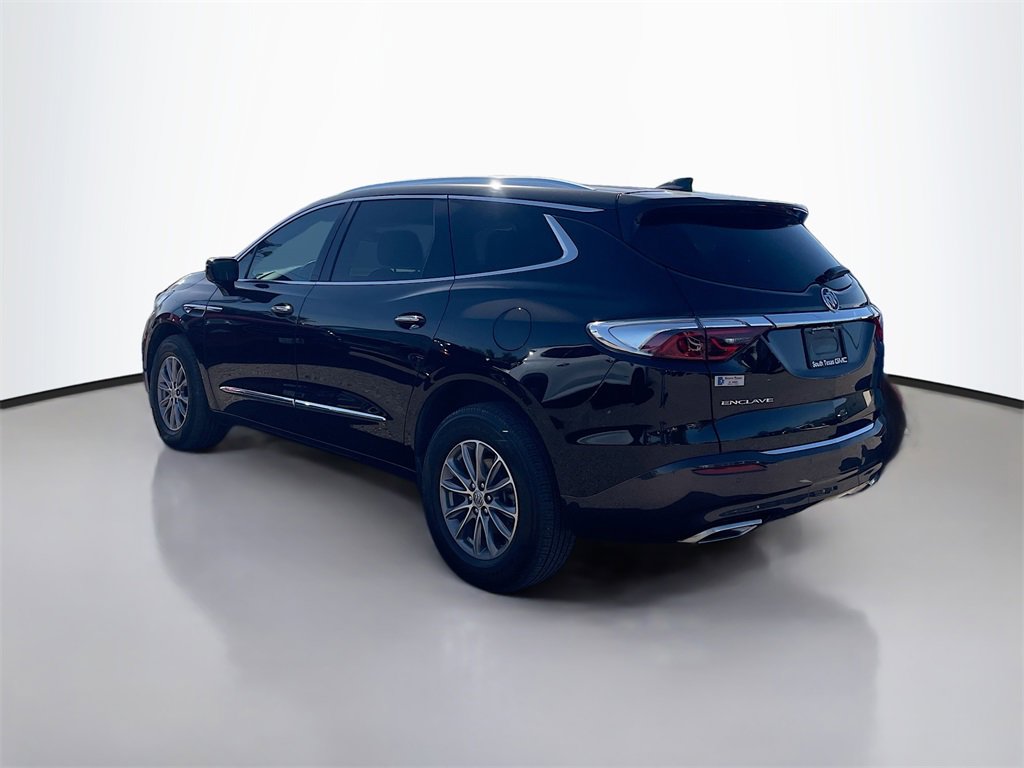 2023 Buick Enclave Essence photo 2