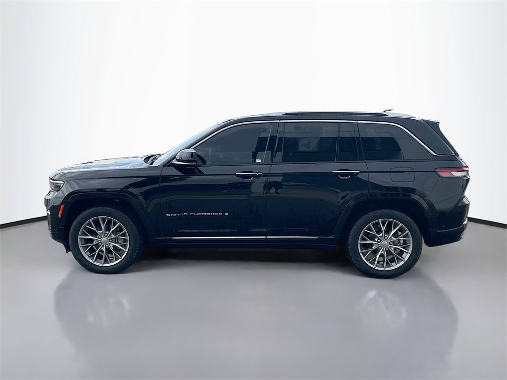 2023 Jeep Grand Cherokee Summit photo 3