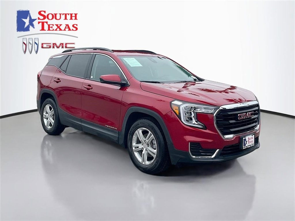 2024 GMC Terrain SLE's photo