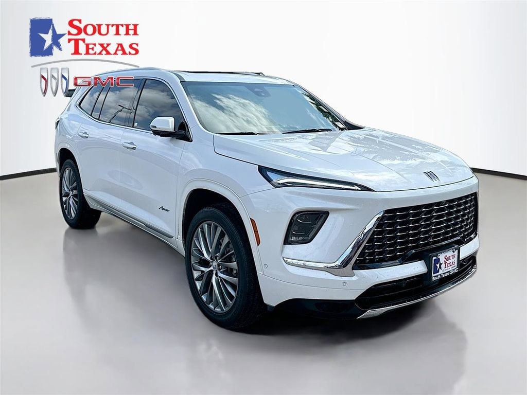 2025 Buick Enclave Avenir's photo