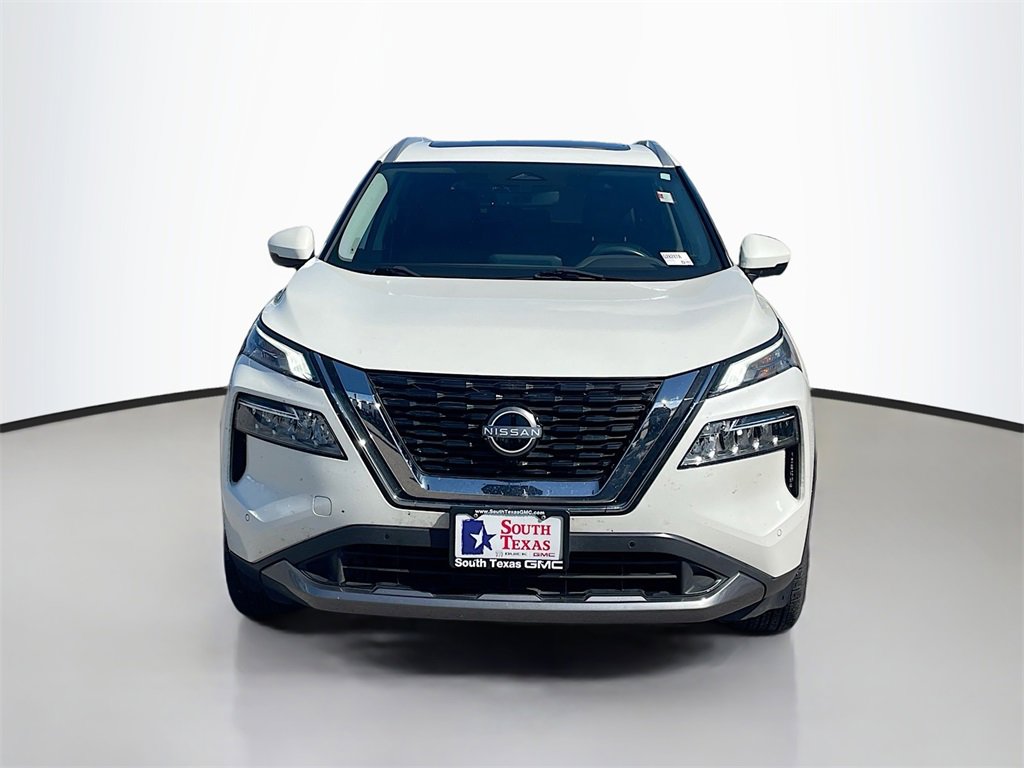 2023 Nissan Rogue SL photo 2
