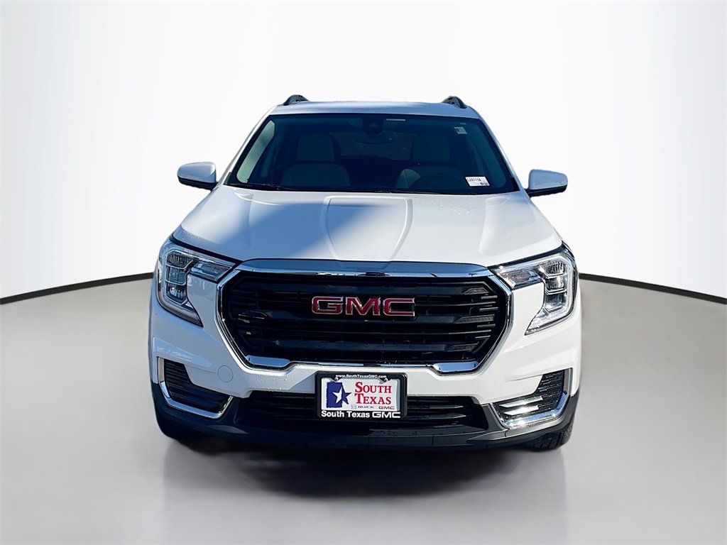 2023 Gmc Terrain SLE photo 2