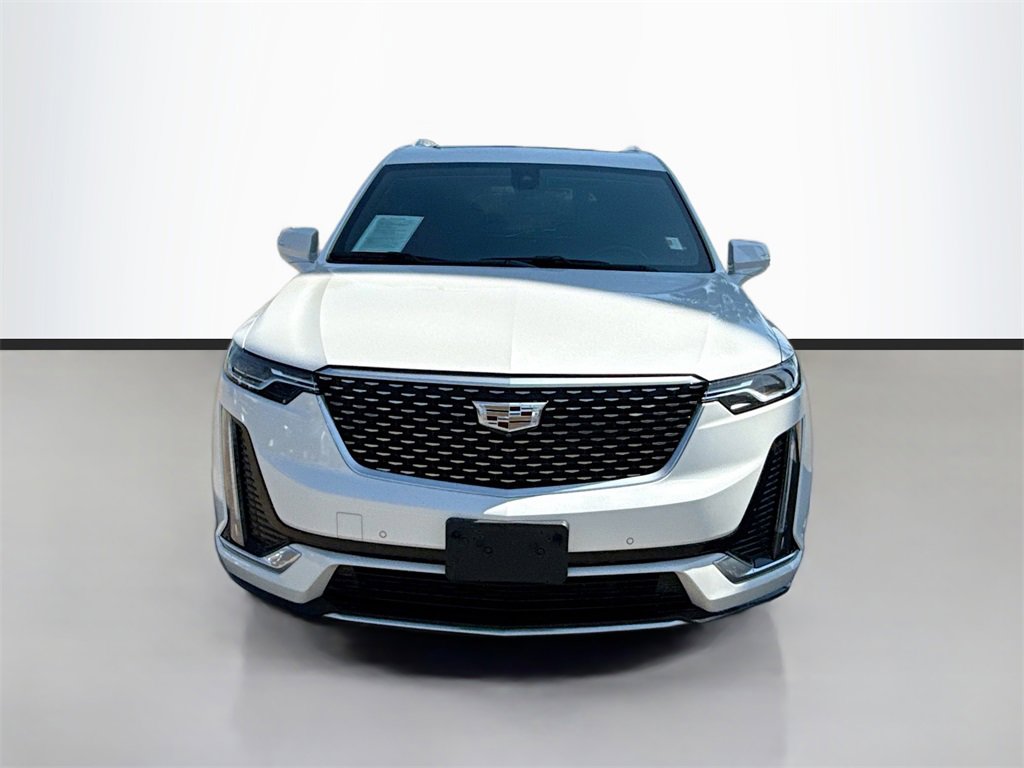 2022 Cadillac XT6 Premium Luxury photo 2