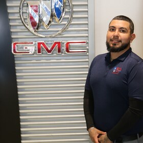 Staff member ARMANDO NOE ELIZONDO from ID_93f73119691e