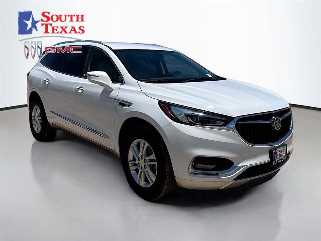 2021 Buick Enclave Essence's photo