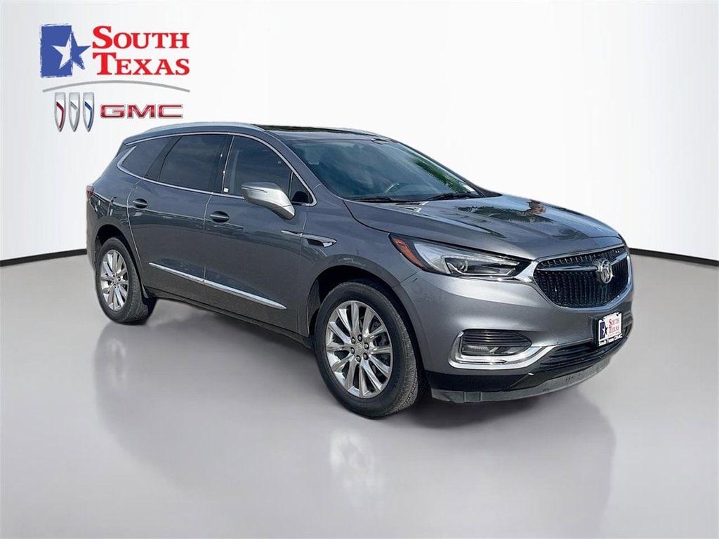 2021 Buick Enclave Essence's photo