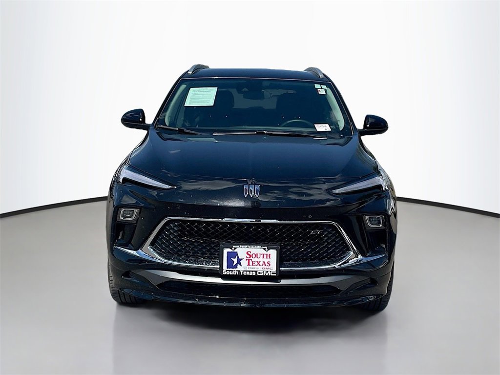 2025 Buick Encore GX Sport Touring photo 2
