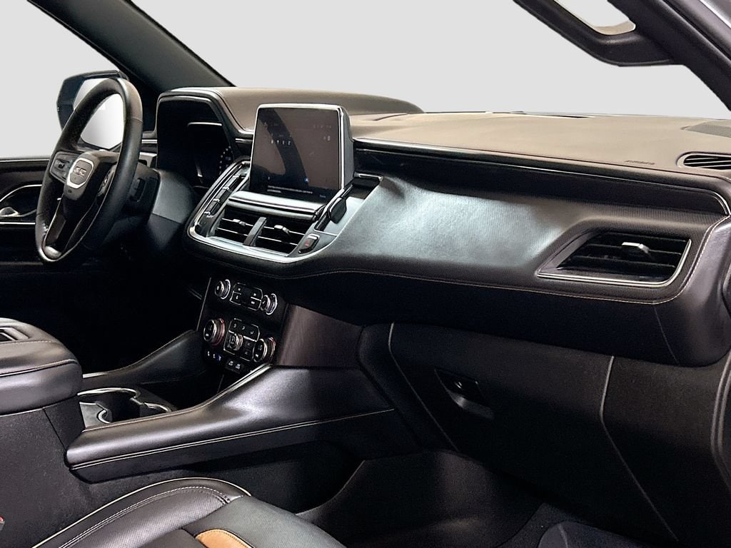 2024 GMC Yukon AT4 - Photo 29