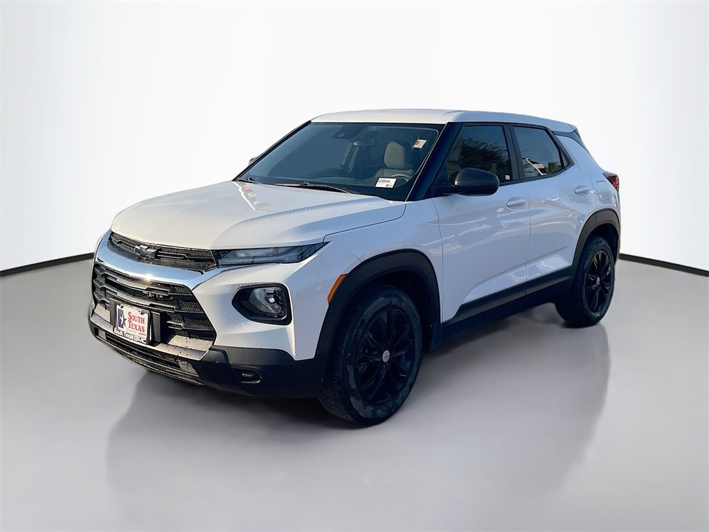 2021 Chevrolet Trailblazer LS photo 3